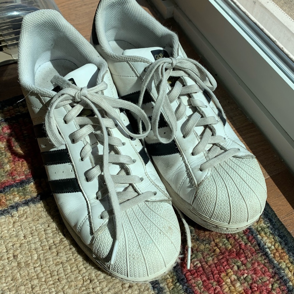 Men’s Adidas Superstar Sneaker sz 10